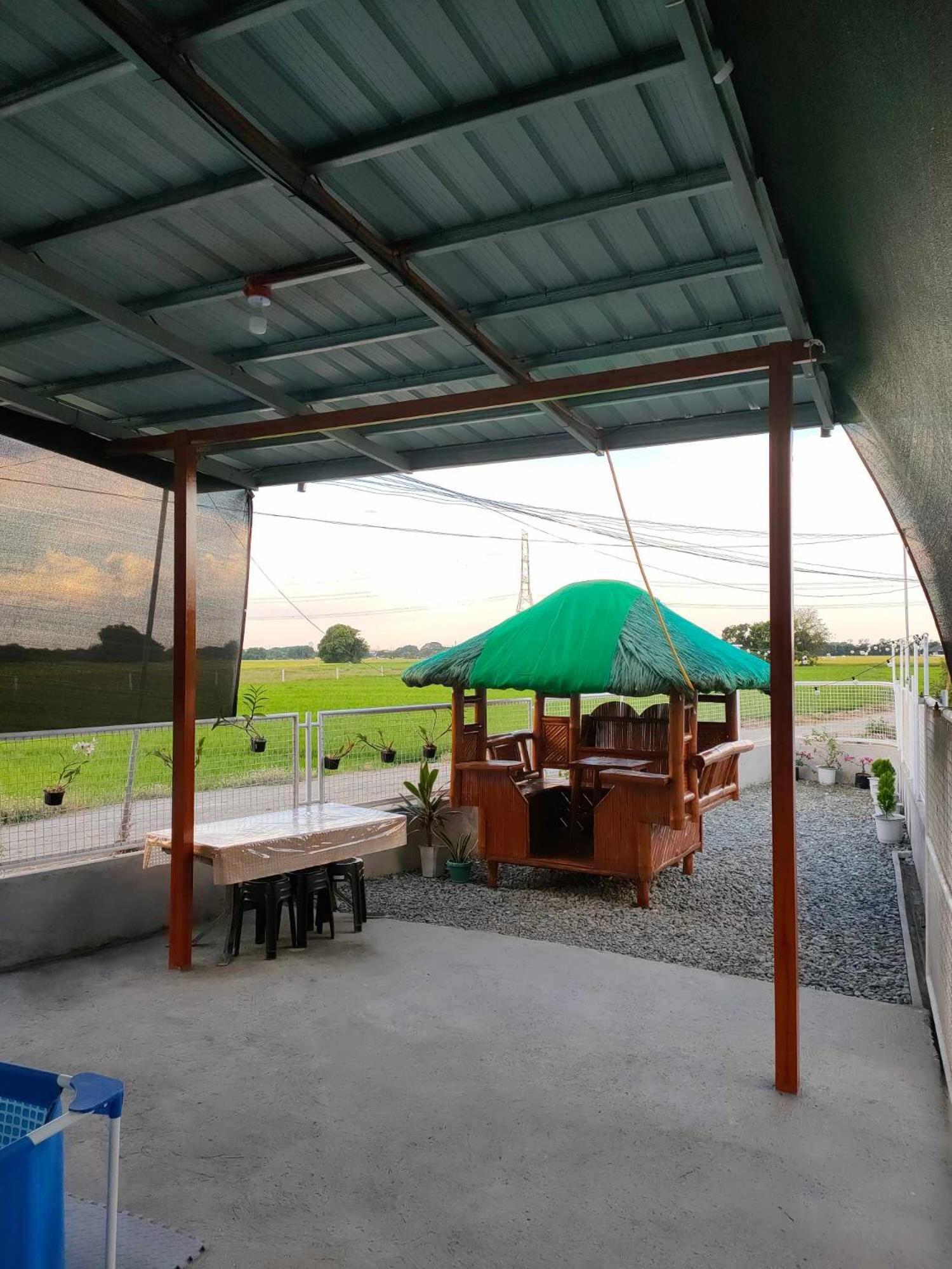 Praise Farmhouse - Private Farmhouse Staycation Baliuag エクステリア 写真
