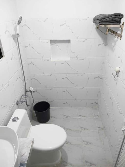 Praise Farmhouse - Private Farmhouse Staycation Baliuag エクステリア 写真