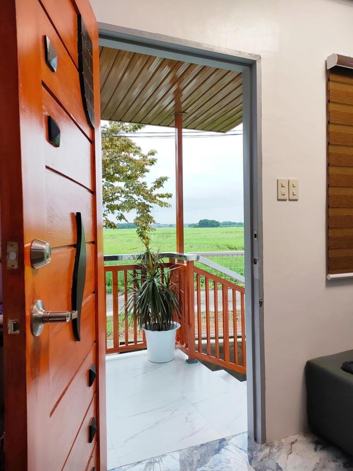 Praise Farmhouse - Private Farmhouse Staycation Baliuag エクステリア 写真