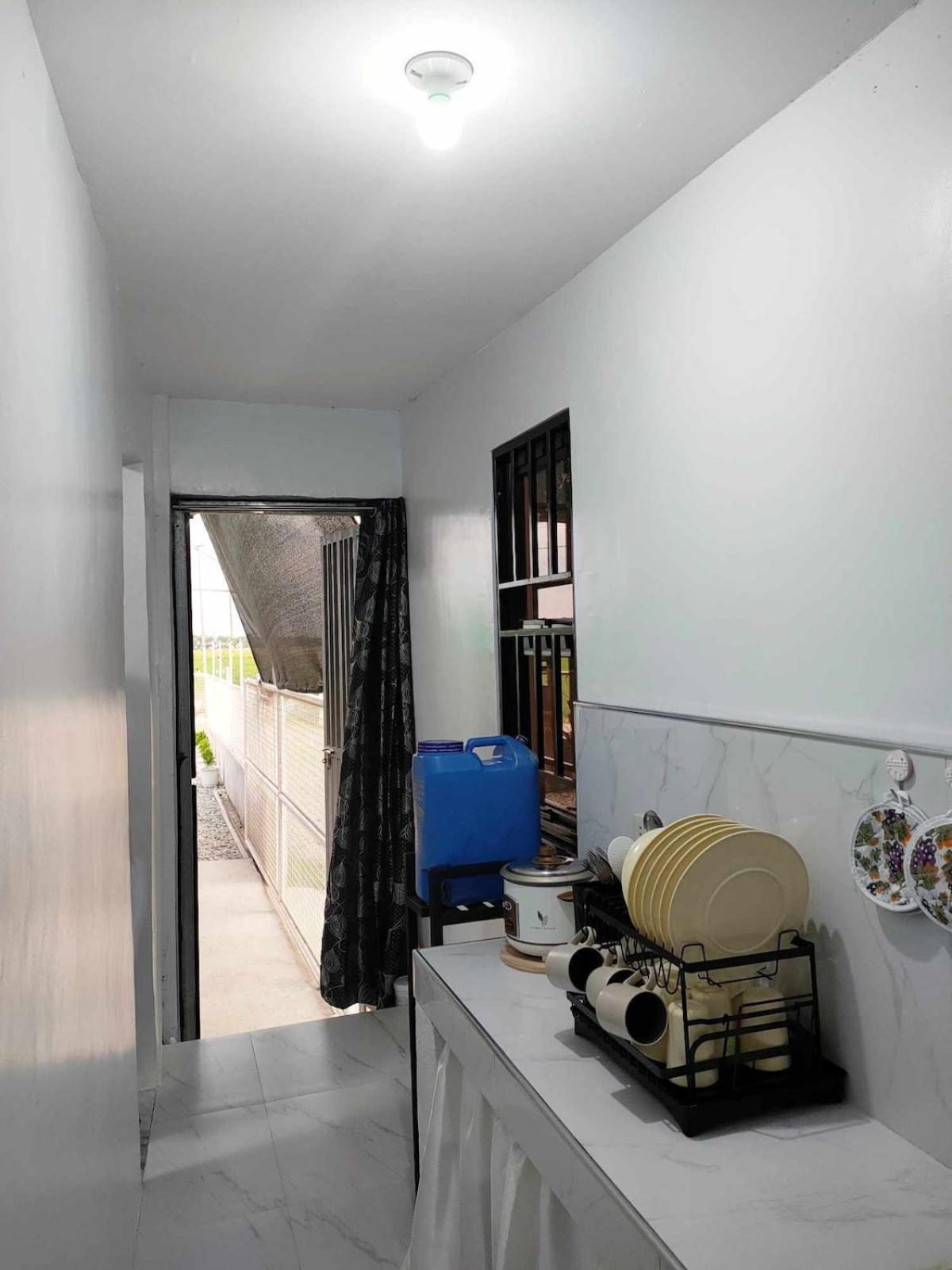 Praise Farmhouse - Private Farmhouse Staycation Baliuag エクステリア 写真