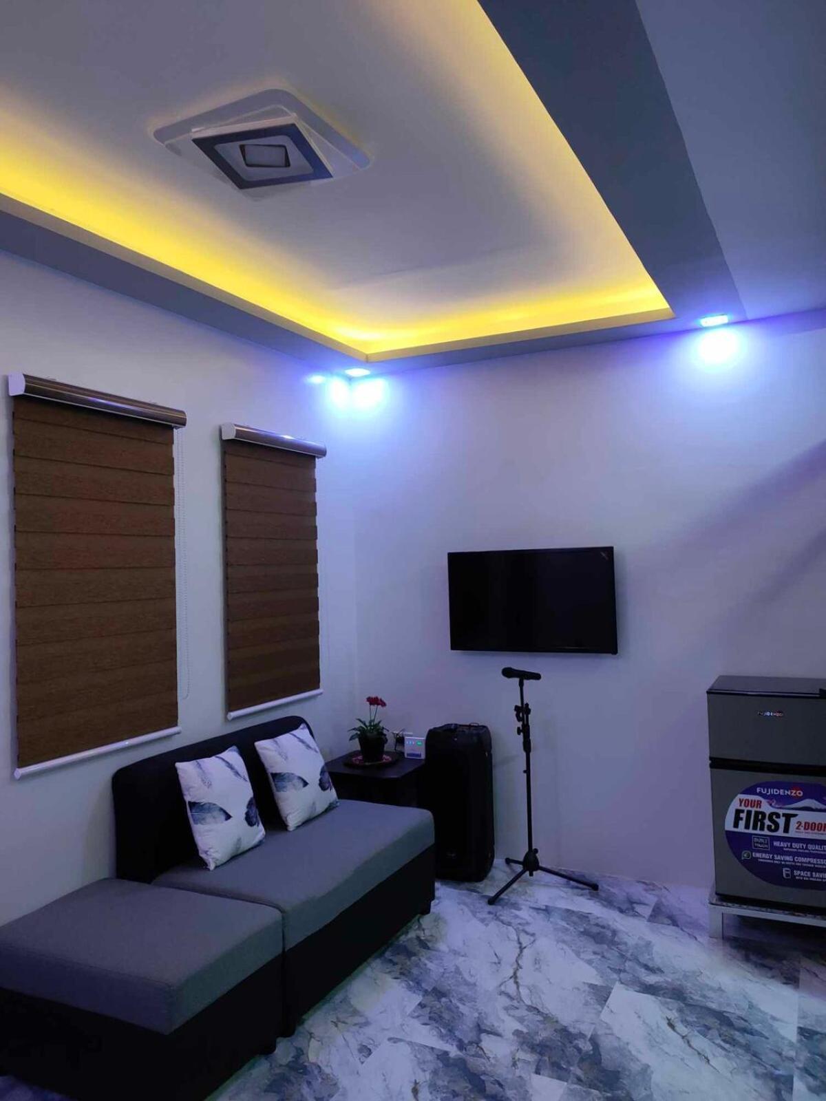 Praise Farmhouse - Private Farmhouse Staycation Baliuag エクステリア 写真